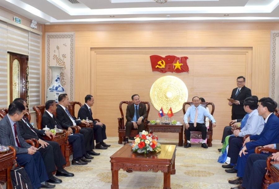 Bí thư Tỉnh ủy Gia Lai Thái Đại Ngọc tiếp đoàn đại biểu tỉnh Champasak – Lào sang thăm chúc Tết