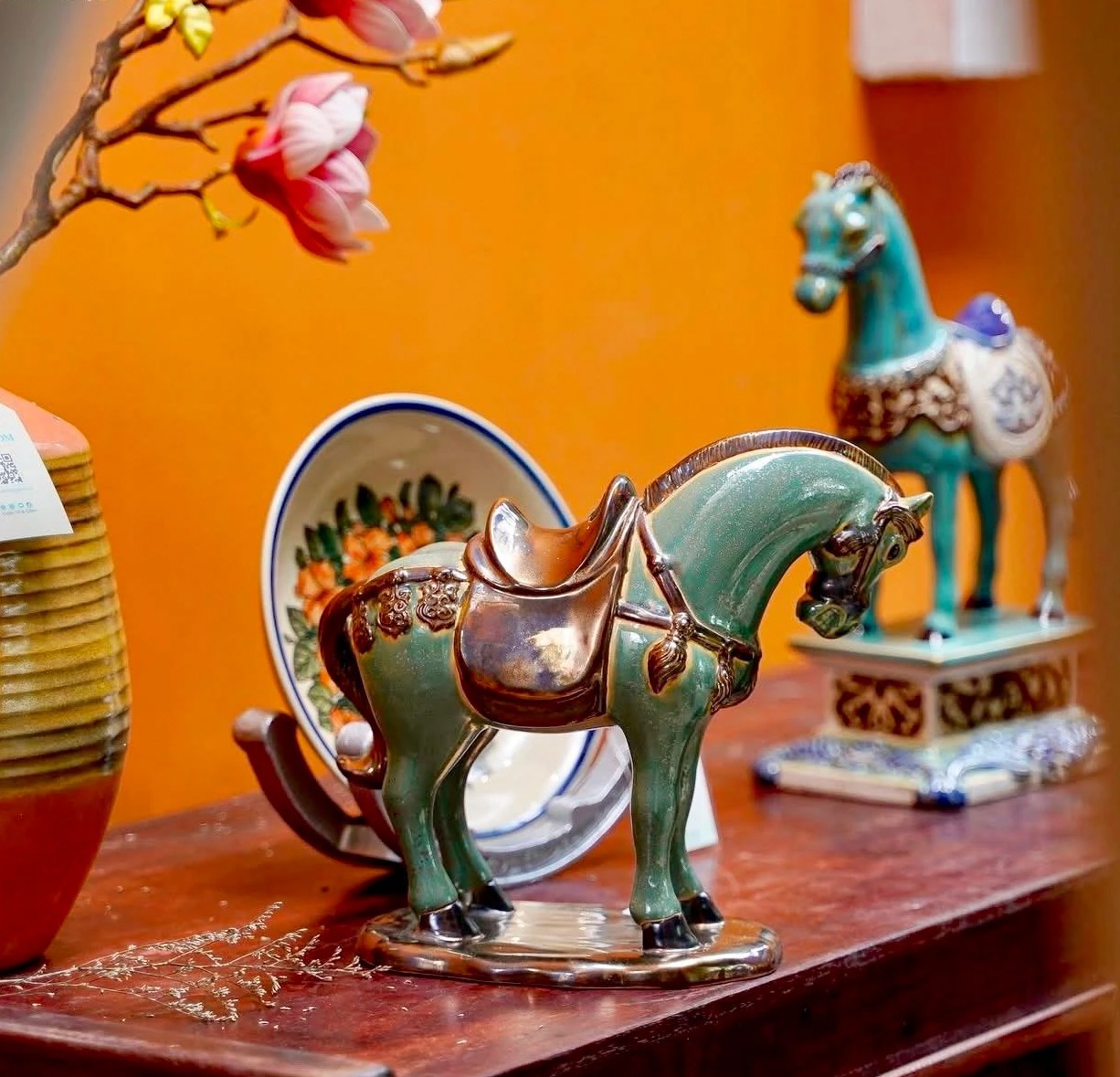 Làng gốm Lái Thiêu tạo hình linh vật ngựa