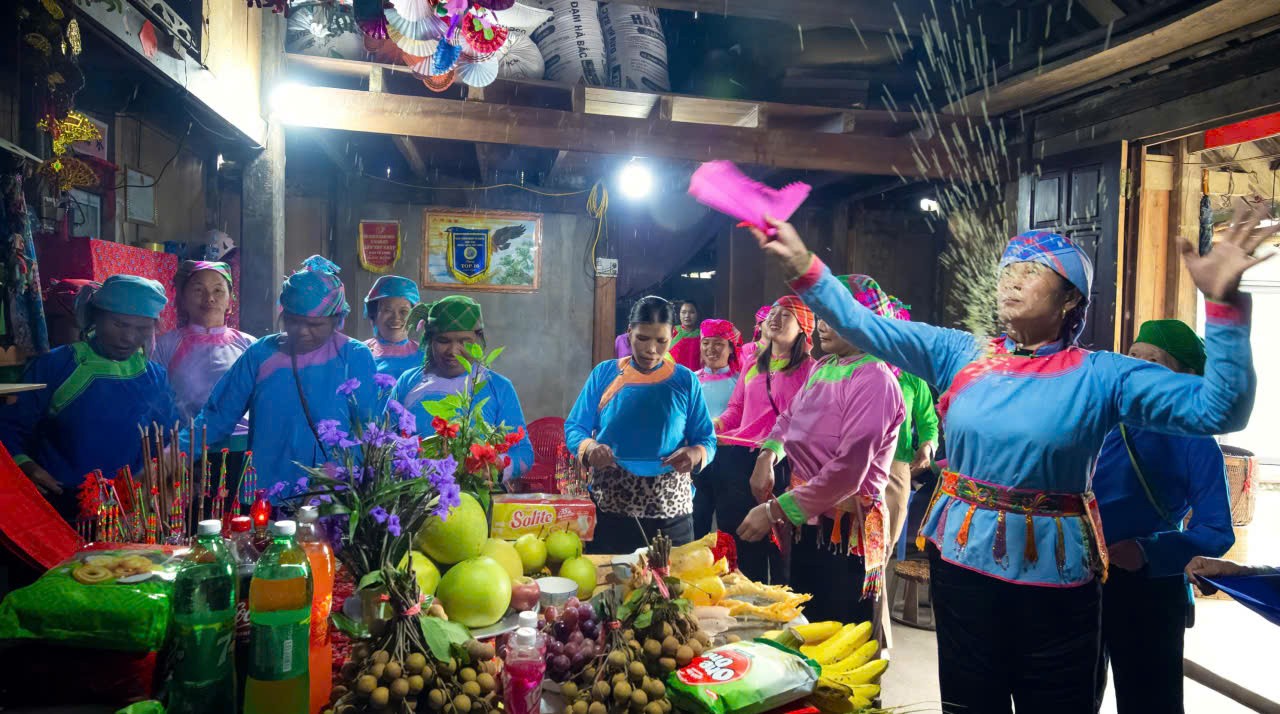 Trải nghiệm chuỗi tour Tết ” Sapa – mỗi ngày một sắc xuân” Trải nghiệm chuỗi tour Tết ” Sapa – mỗi ngày một sắc xuân”