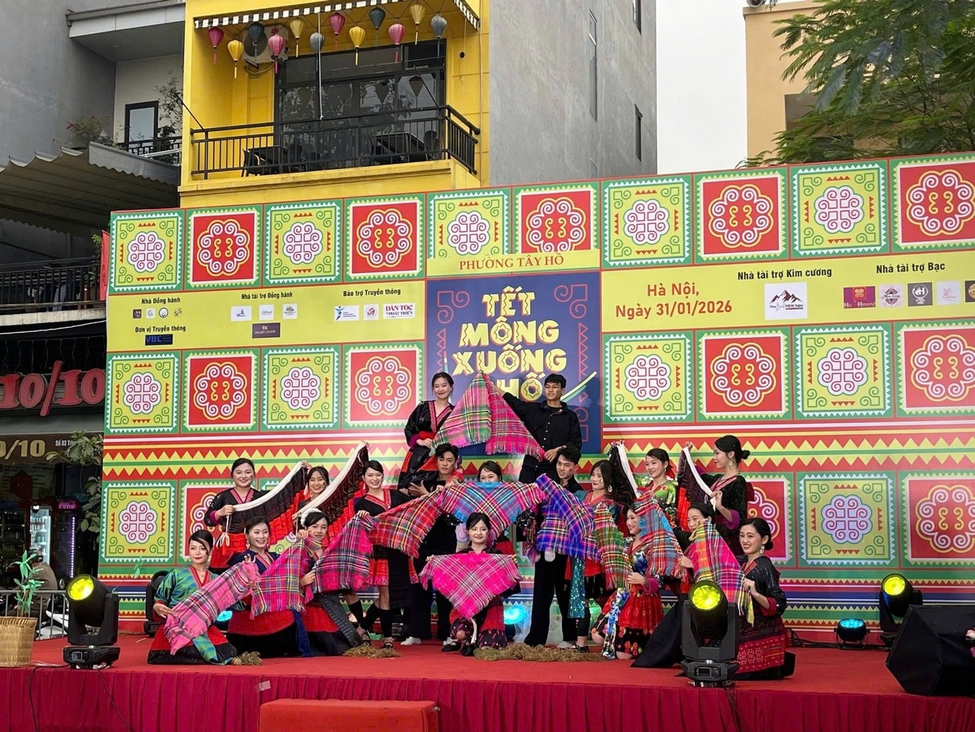 “Tết Mông xuống phố 2026” - Lan tỏa bản sắc văn hóa của người Mông đến công chúng Thủ đô “Tết Mông xuống phố 2026” - Lan tỏa bản sắc văn hóa của người Mông đến công chúng Thủ đô