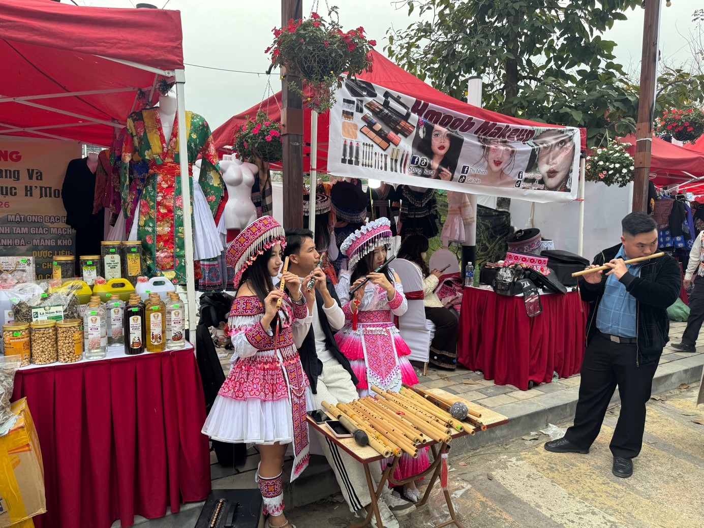 “Tết Mông xuống phố 2026” - Lan tỏa bản sắc văn hóa của người Mông đến công chúng Thủ đô “Tết Mông xuống phố 2026” - Lan tỏa bản sắc văn hóa của người Mông đến công chúng Thủ đô