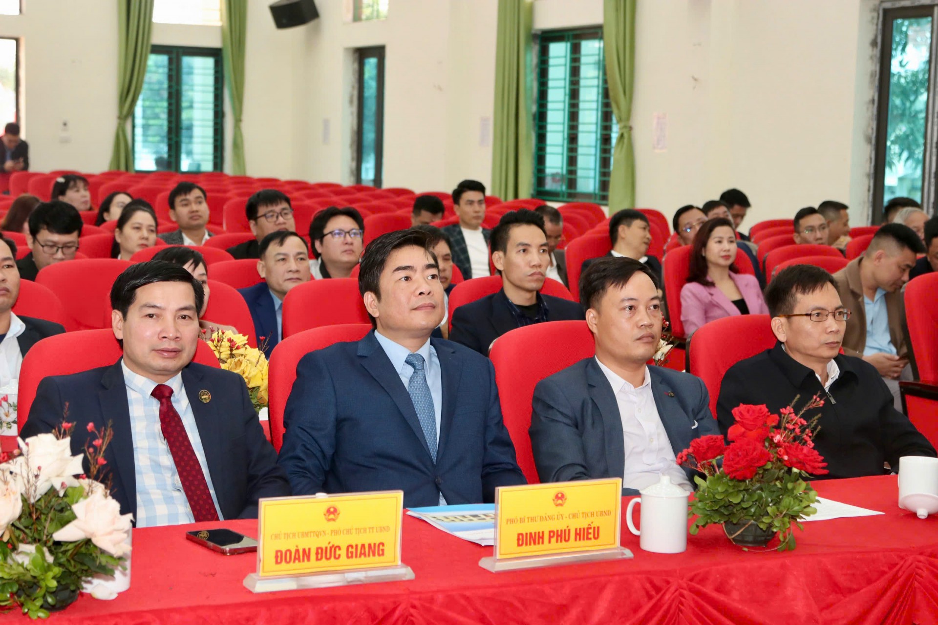 Các đại biểu tham dự Các đại biểu tham dự