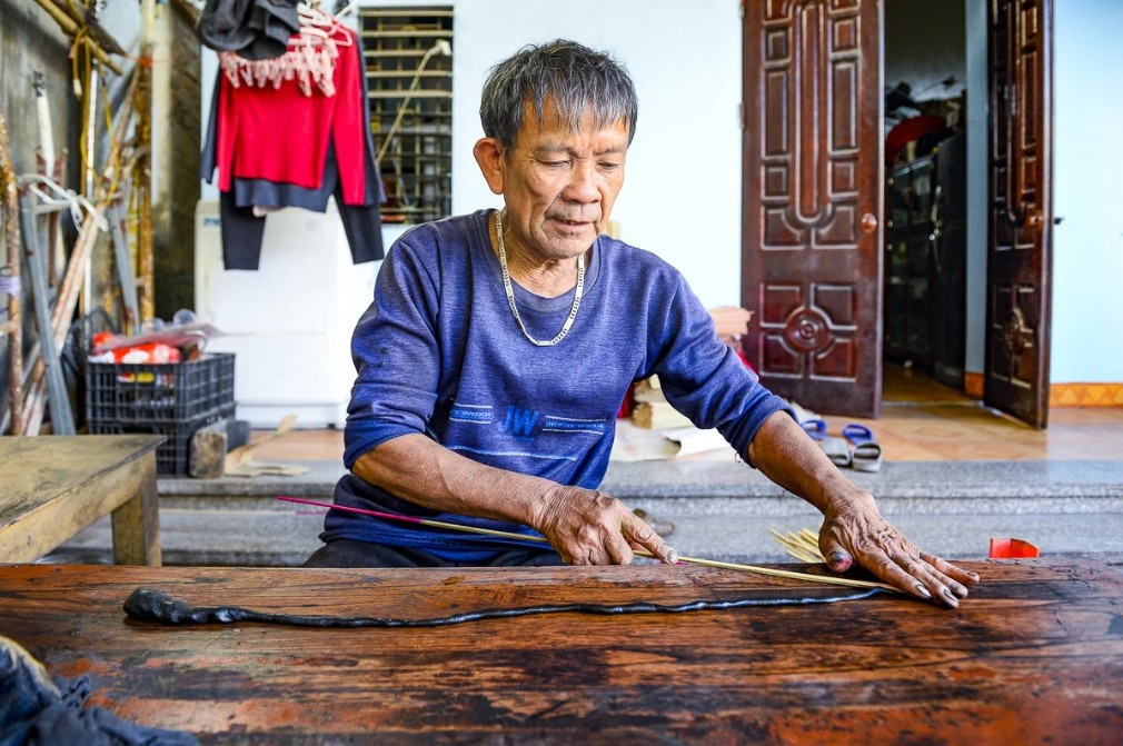 Làng hương Đông Khê và hành trình gìn giữ nghề truyền thống trăm năm