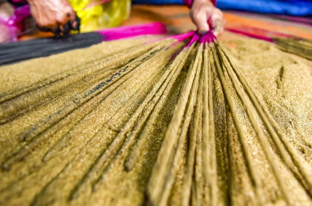 Làng hương Đông Khê và hành trình gìn giữ nghề truyền thống trăm năm