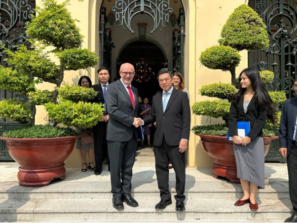 Anh thúc đẩy hợp tác phát triển đường sắt đô thị tại Việt Nam