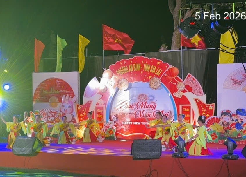 Gia Lai: Phường An Bình tổ chức chương trình văn nghệ đặc biệt “Mừng Đảng, Mừng Xuân” và tặng quà “Tết vì người nghèo”