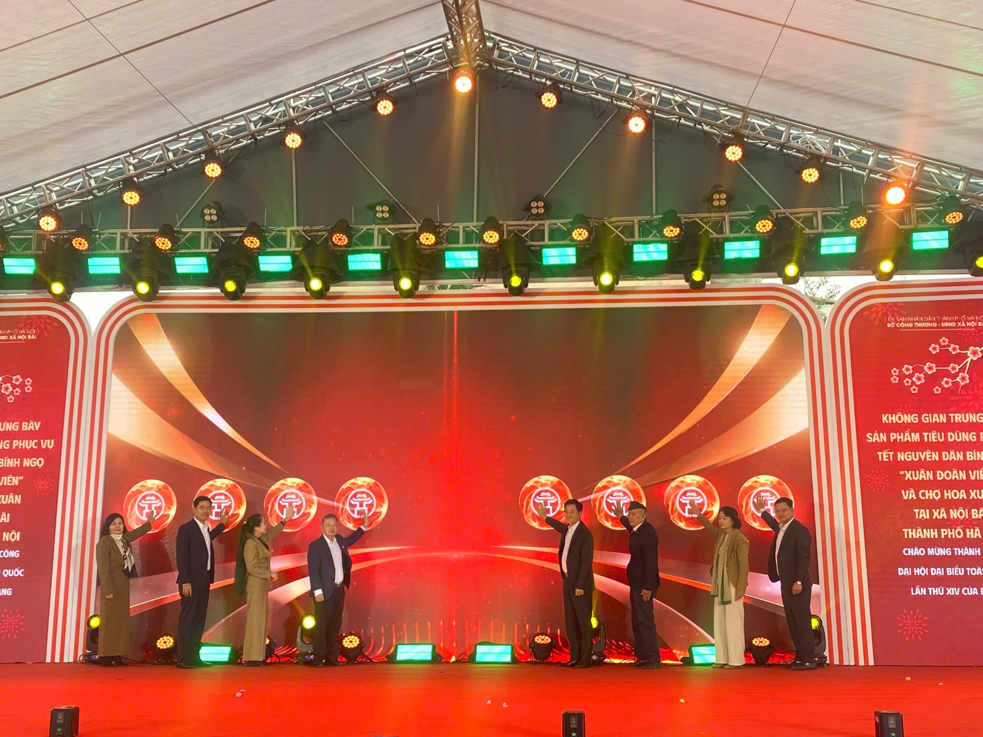 Kết nối tiêu dùng Tết qua không gian trưng bày “Xuân Đoàn Viên” tại Nội Bài