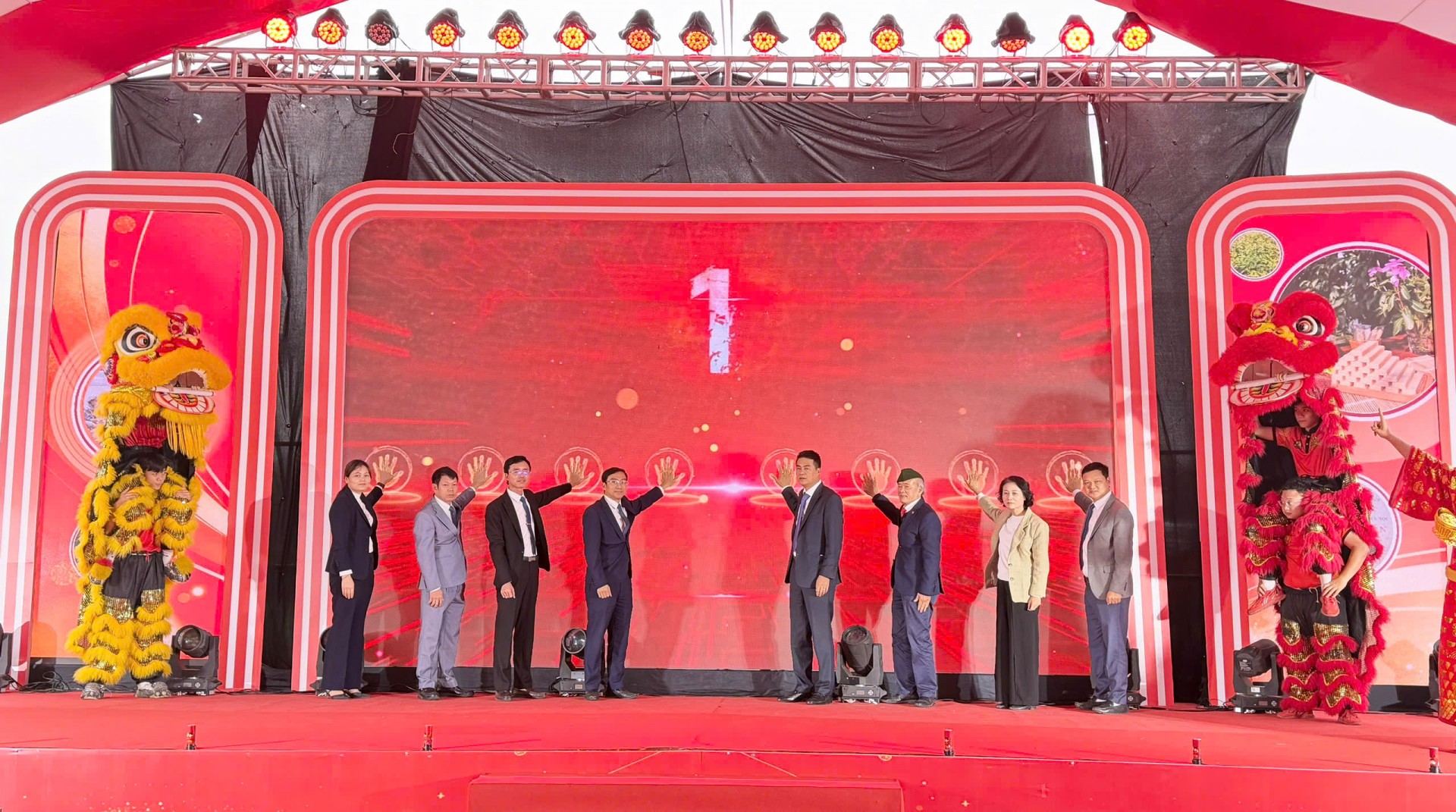 Xã Suối Hai thúc đẩy tiêu dùng nội địa qua Triển lãm thủ công mỹ nghệ Xuân Bính Ngọ 2026