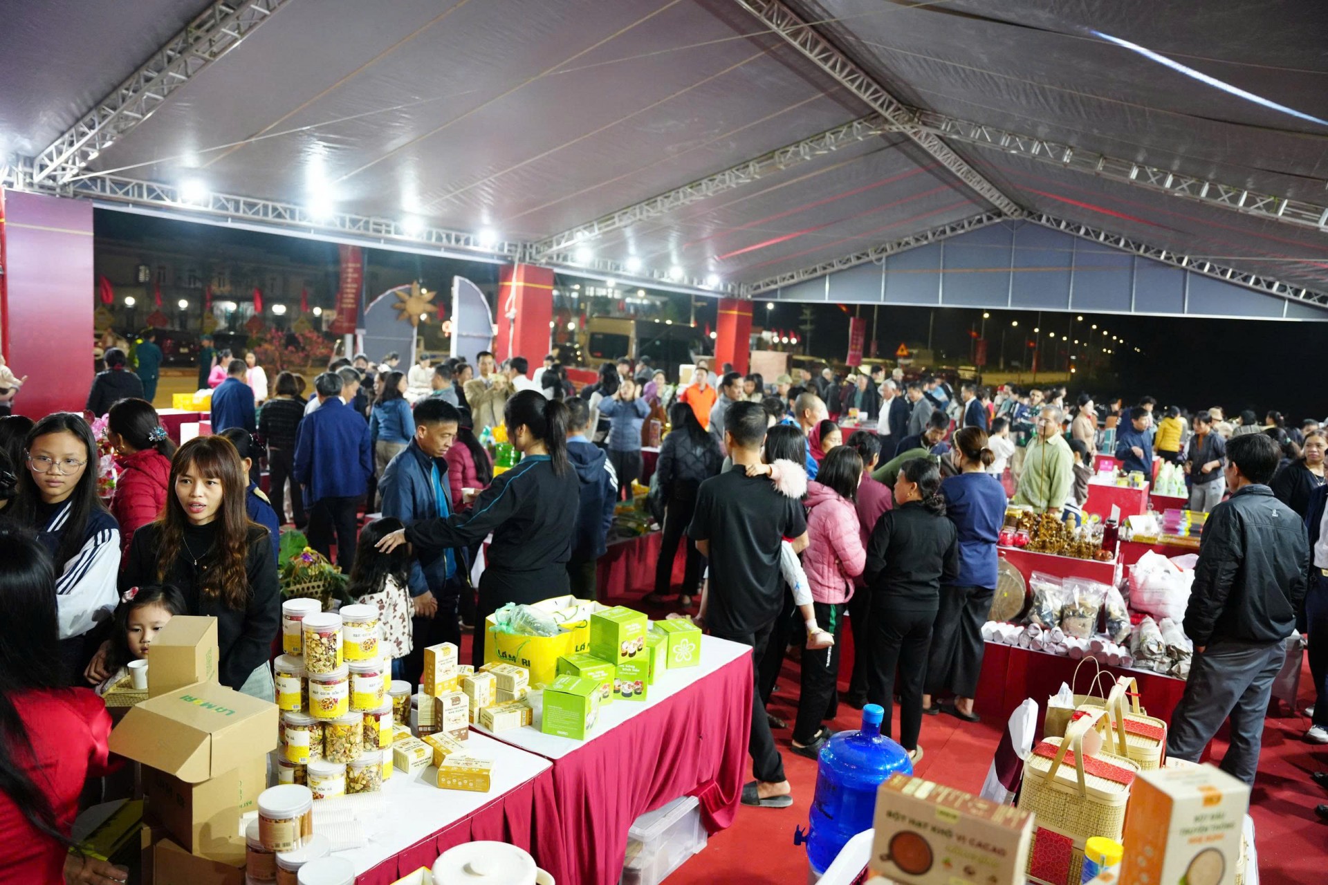 Xã Kiều Phú rực rỡ sắc xuân với Hội chợ Hoa Xuân Bính Ngọ 2026