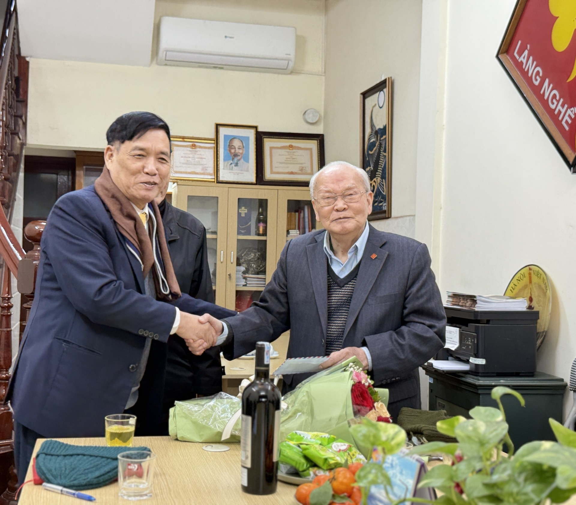 Hiệp hội Làng nghề Việt Nam gặp mặt cuối năm ấm áp nghĩa tình