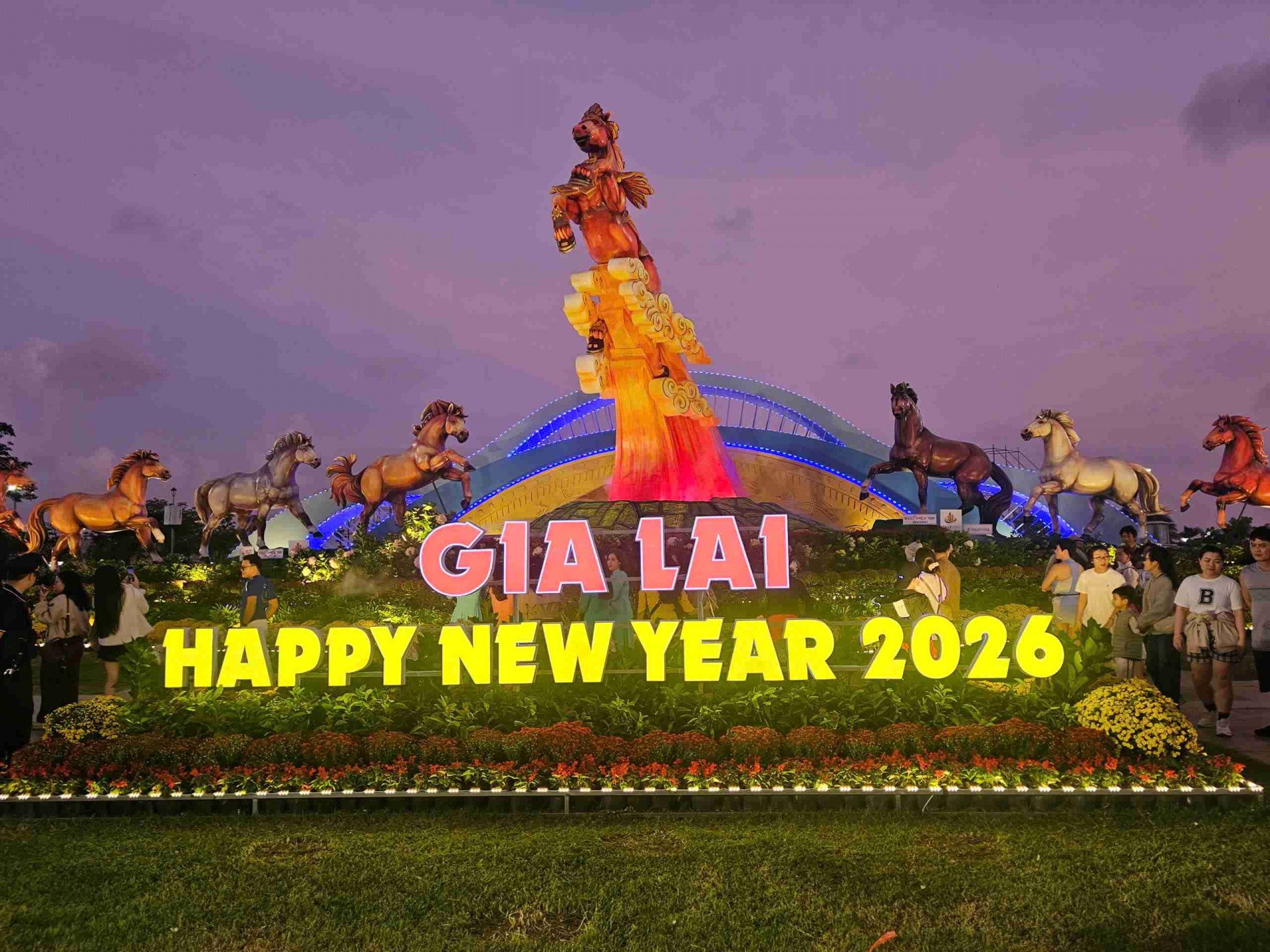 Gia Lai: Cụm linh vật Xuân Bính Ngọ 2026 được thiết kế dựa trên tinh thần “Thánh Gióng - Đất Võ - Đại Ngàn”