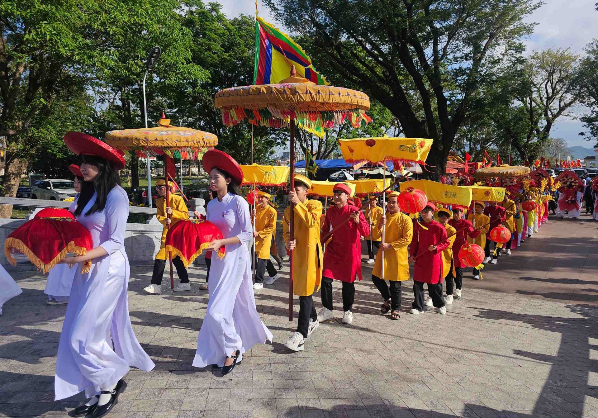 Gia Lai kỷ niệm 255 năm Khởi nghĩa nông dân Tây Sơn và 237 năm Chiến thắng Ngọc Hồi - Đống Đa Gia Lai kỷ niệm 255 năm Khởi nghĩa nông dân Tây Sơn và 237 năm Chiến thắng Ngọc Hồi - Đống Đa