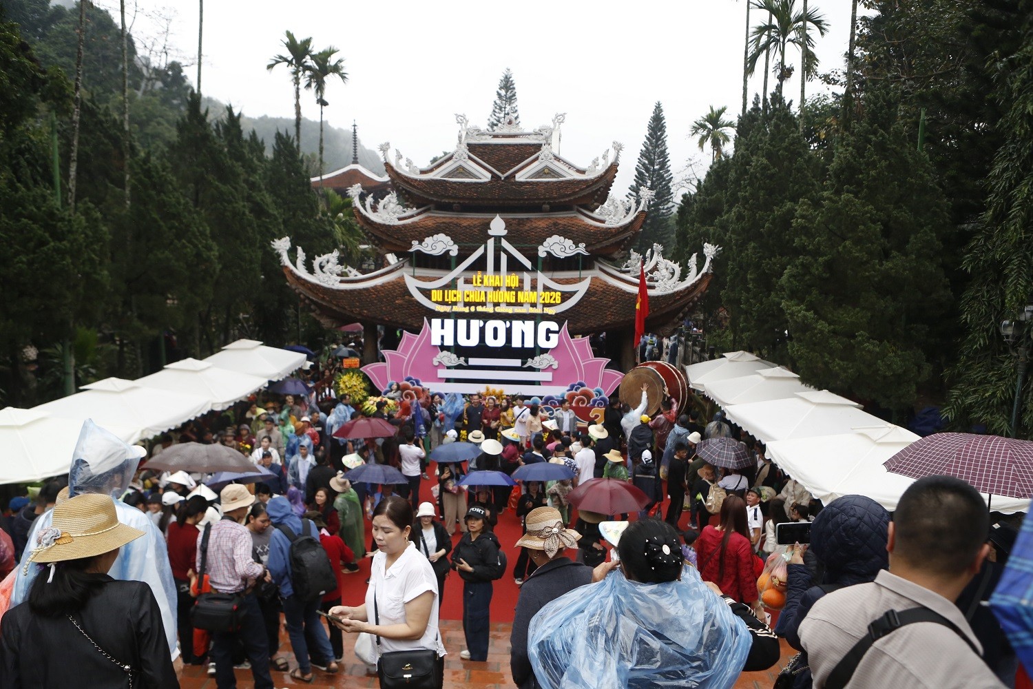 Lễ khai hội Du lịch Chùa Hương 2026: Tích cực đổi mới, hướng đến du lịch 4 mùa