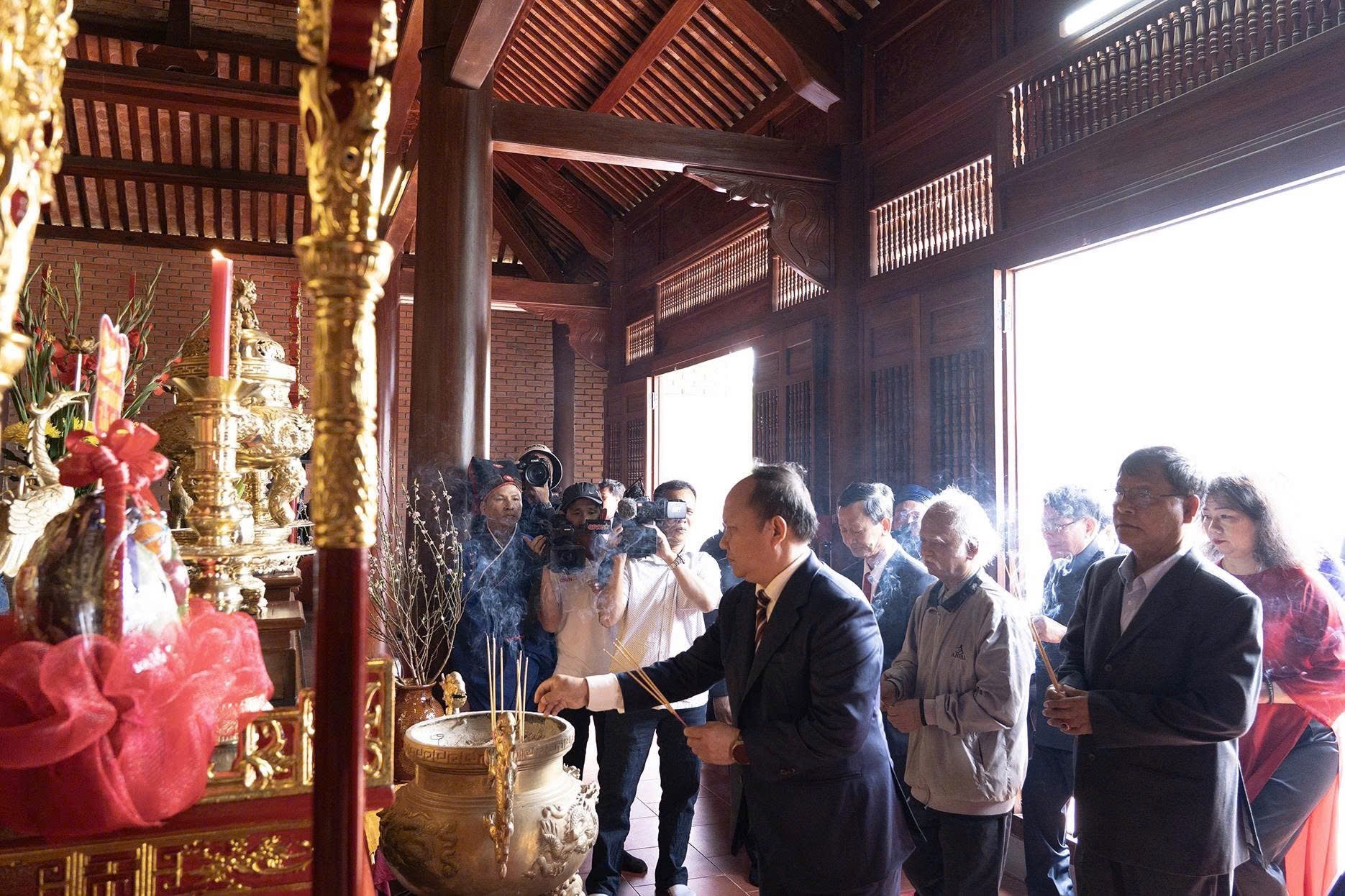 An Khê mồng 4 Tết và điều người viết còn nợ với đất