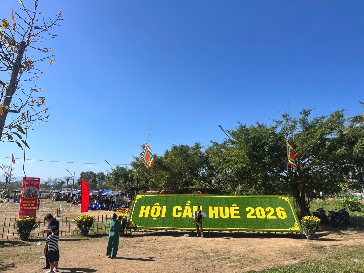 An Khê mồng 4 Tết và điều người viết còn nợ với đất