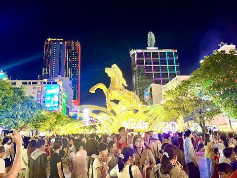 du lich viet nam but pha dip tet don khoang 14 trieu luot khach