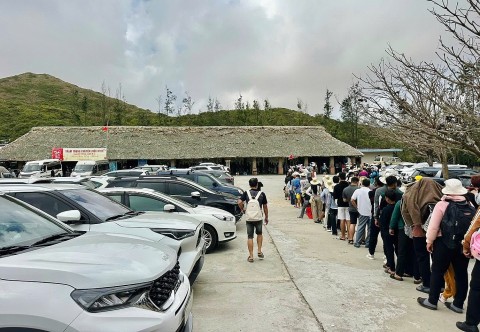 gia lai don 850000 luot khach dip tet nguyen dan