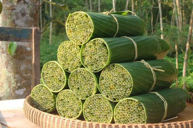 Ống hút cỏ bàng và hành trình khởi nghiệp xanh từ trăn trở với rác thải nhựa