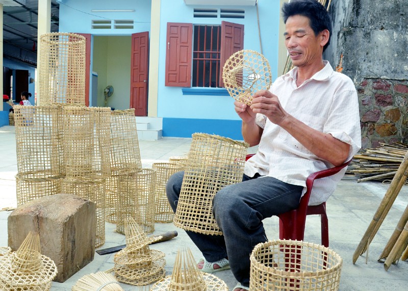 Làng nghề đan ngư cụ Hưng Học