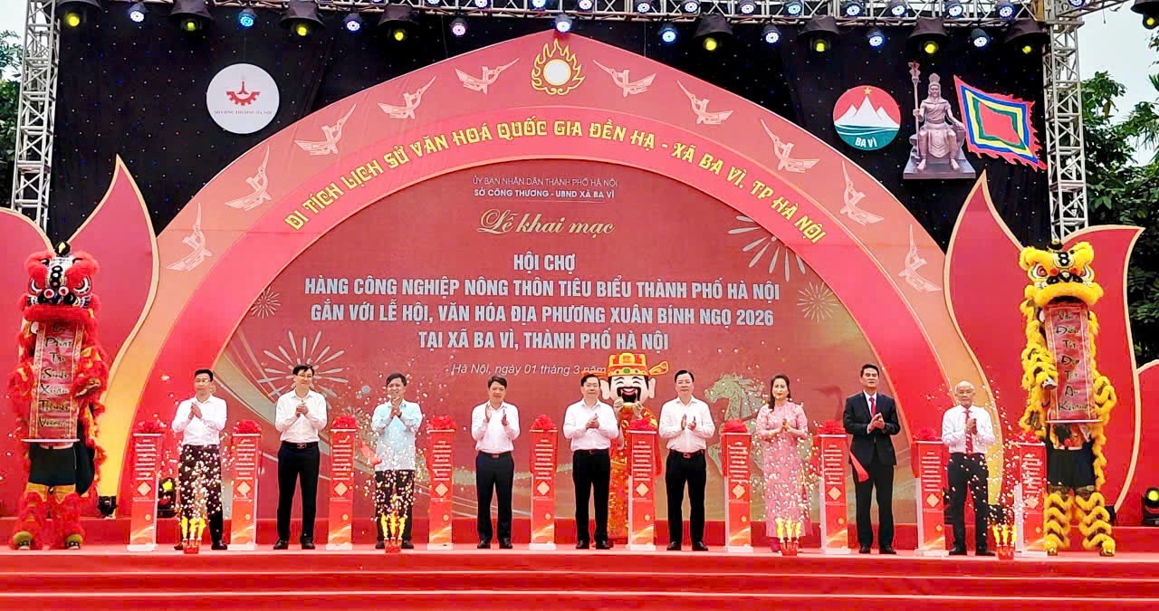Hà Nội tạo “đòn bẩy” cho làng nghề Thủ đô qua Hội chợ công nghiệp nông thôn tiêu biểu Xuân Bính Ngọ 2026 Hà Nội tạo “đòn bẩy” cho làng nghề Thủ đô qua Hội chợ công nghiệp nông thôn tiêu biểu Xuân Bính Ngọ 2026