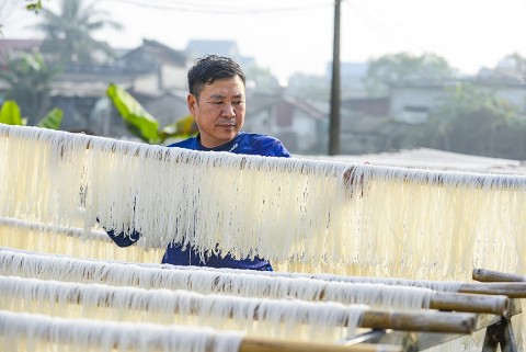 lang mien gao thang long giu nhip nghe truyen thong giua thoi hien dai