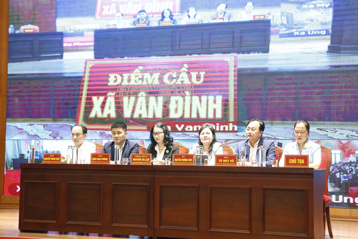 Tiếp xúc cử tri đơn vị bầu cử số 8 Thành phố Hà Nội