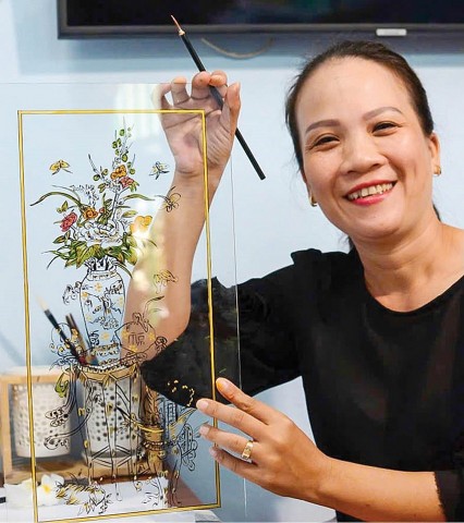 nghe ve tranh guong xu hue