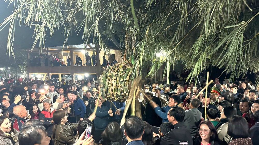 Lễ hội đập trống gọi mùa của người Ma Coong