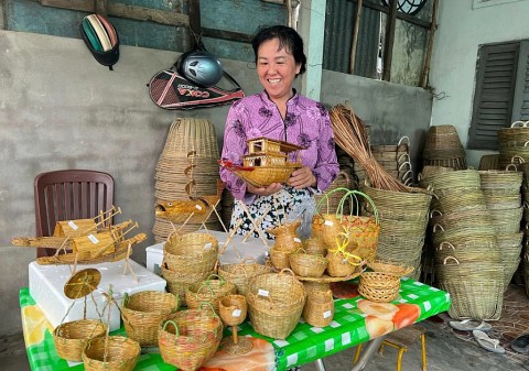 do my nghe tre truc ti hon hut khach du lich