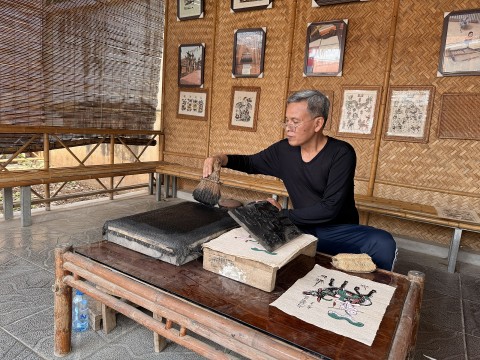 nghe nhan nguyen dang tam va hanh trinh tiep noi di san tranh dan gian dong ho