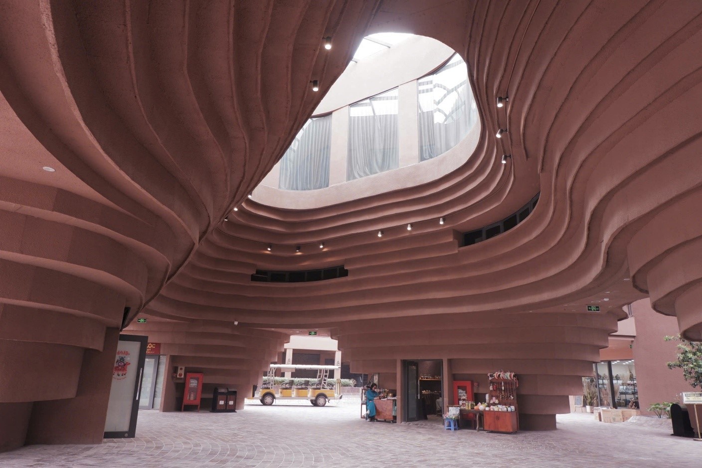 Bảo tàng gốm Bát Tràng: Không gian lưu giữ tinh hoa làng nghề gốm Việt