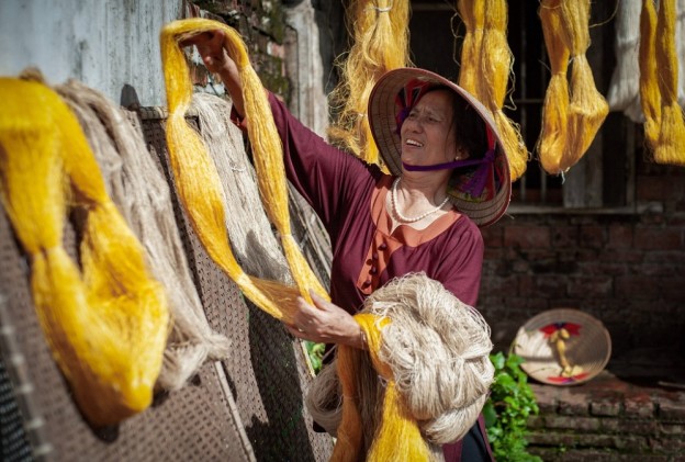 Hơi thở mùa xuân trong làng nghề Hưng Yên