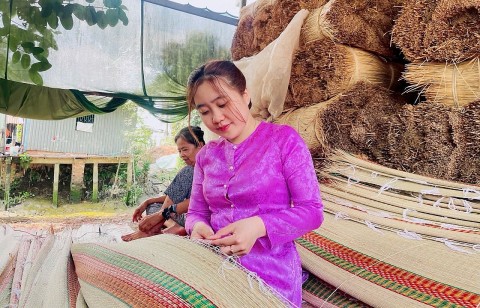 ve dinh yen nghe nhip khung det ke chuyen lang nghe