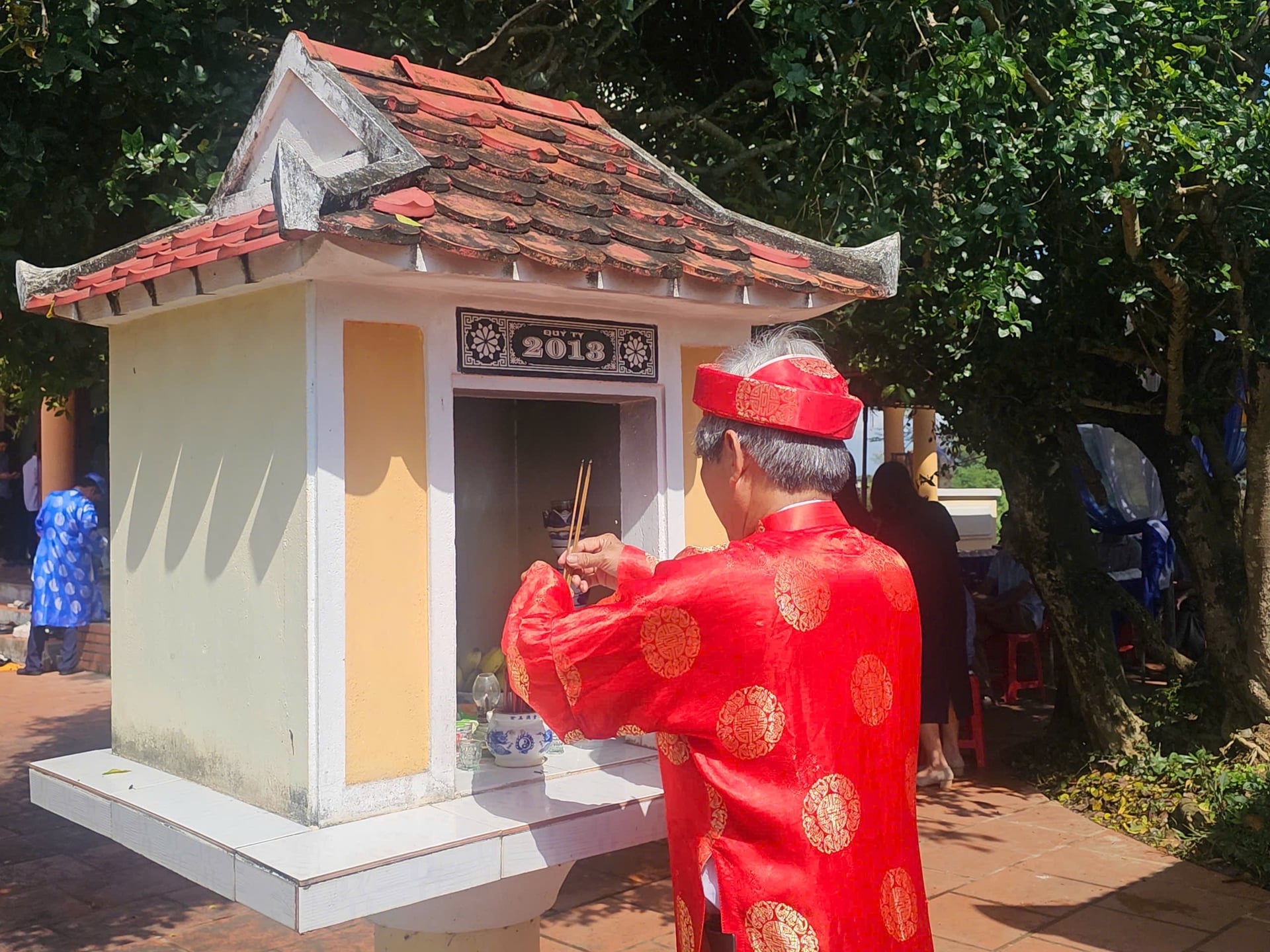 Quốc tửu Bàu Đá: Từ làng nghề trăm tuổi đến sản phẩm OCOP trứ danh