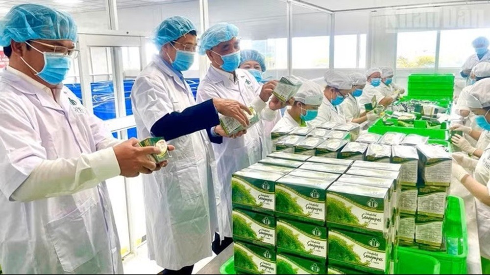 Doanh nghiệp tại Khánh Hòa luôn là chủ thể kiến tạo khi sản xuất sản phẩm chất lượng cao, đáp ứng yêu cầu khi tham gia kinh doanh trên nền kinh tế số năng động, minh bạch.