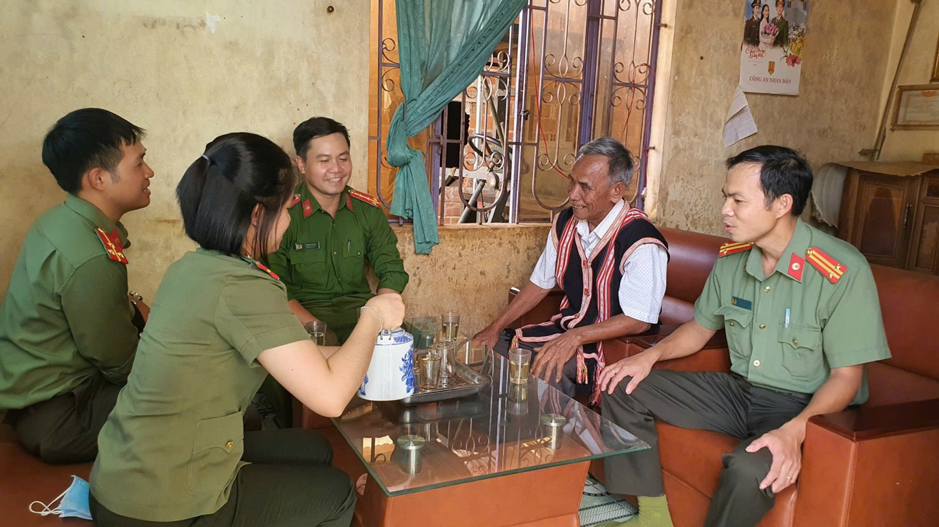  Già làng, người có uy tín – điểm tựa vững chắc trong vùng đồng bào DTTS Gia Lai.