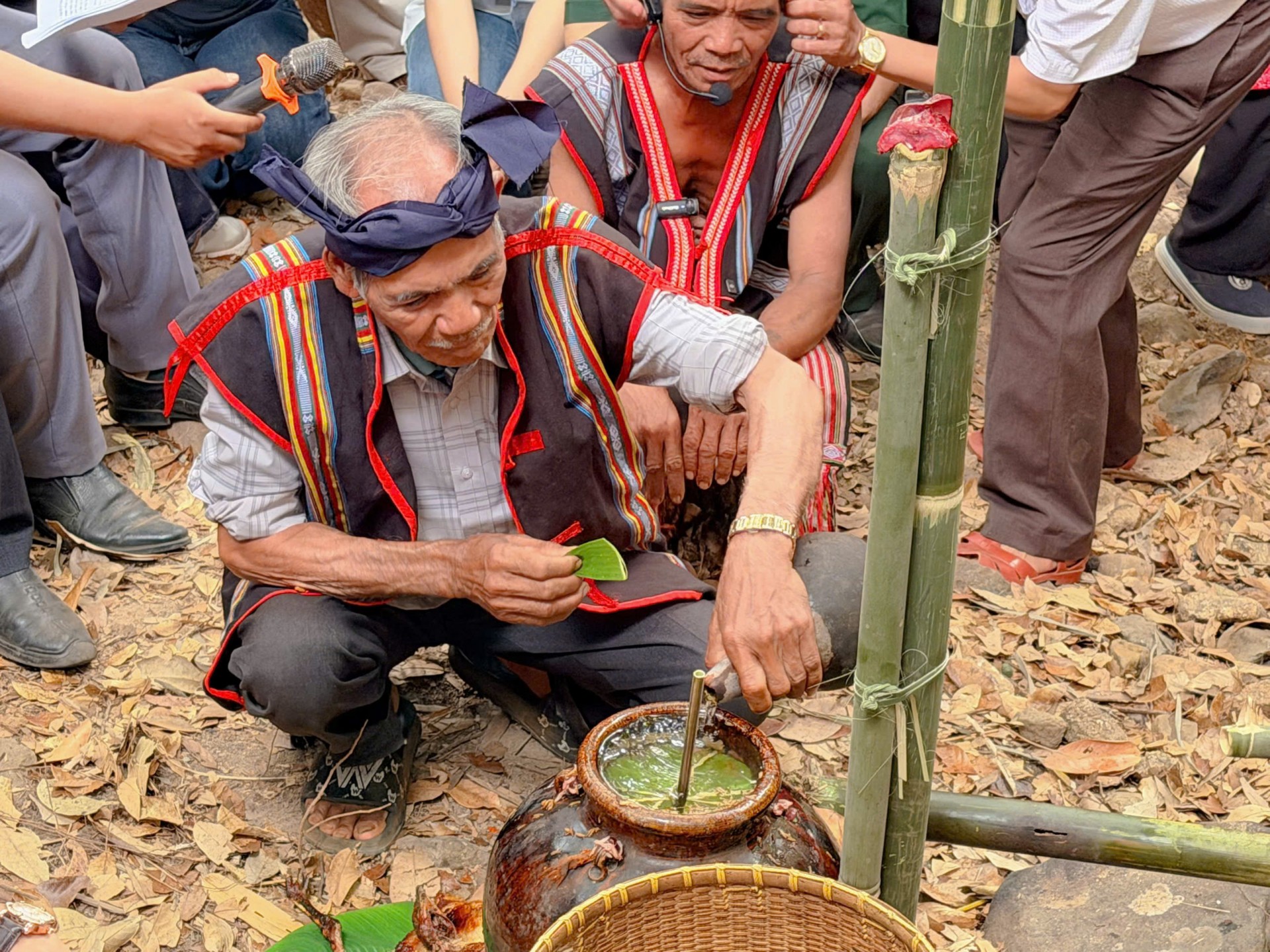 Độc đáo Lễ cúng rừng của người Jrai ở xã Gào
