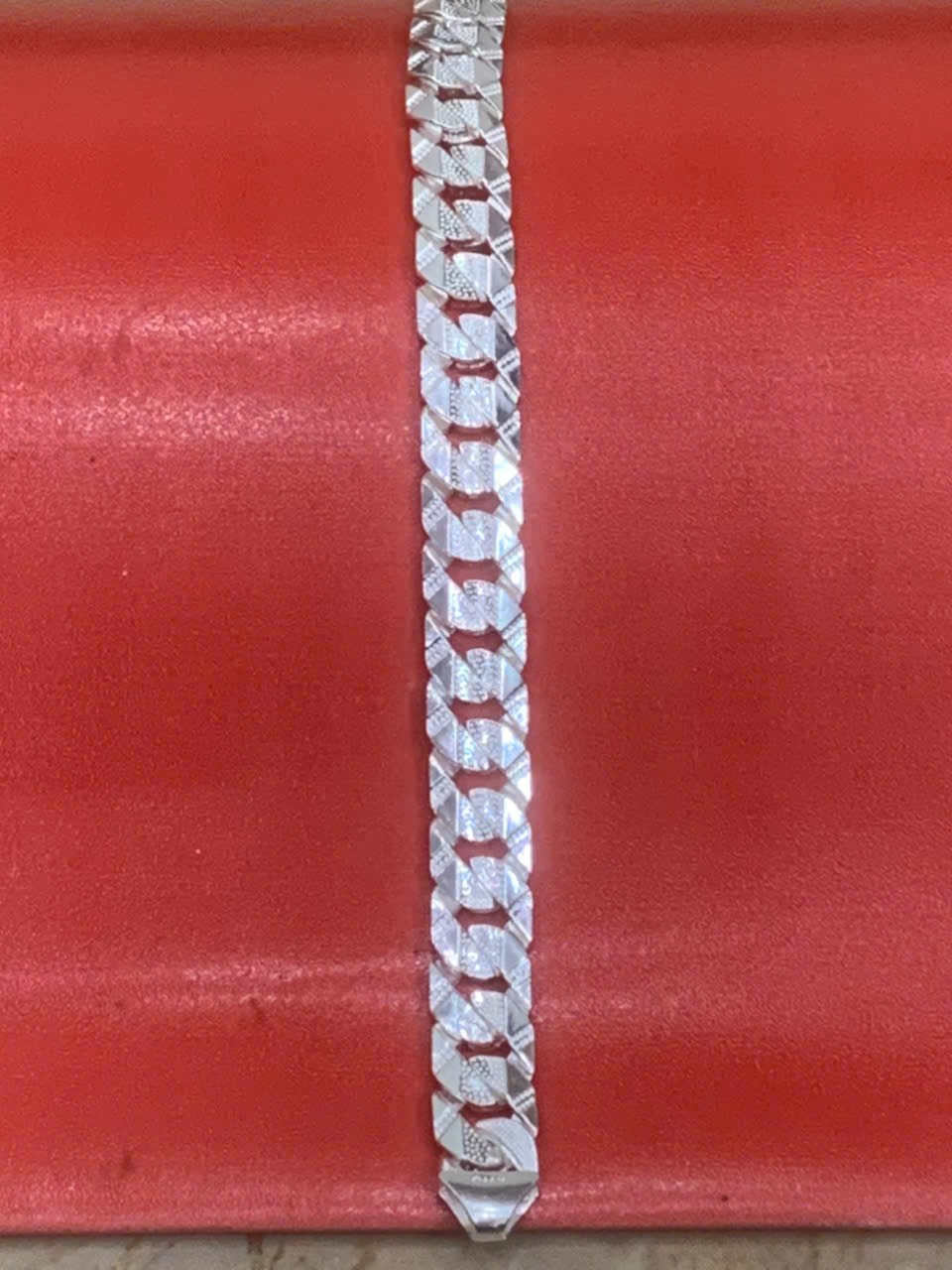 Làng nghề vàng bạc Châu Khê trong vận hội phát triển mới