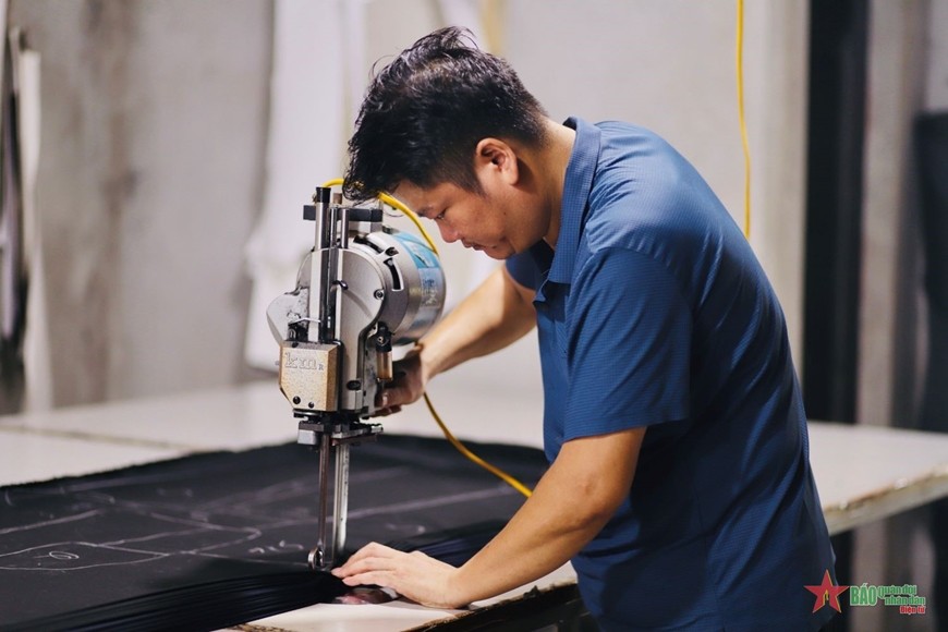Làng may Vân Từ: Nơi ghi dấu ấn truyền thống thương hiệu Việt. Ảnh Thùy Dương 