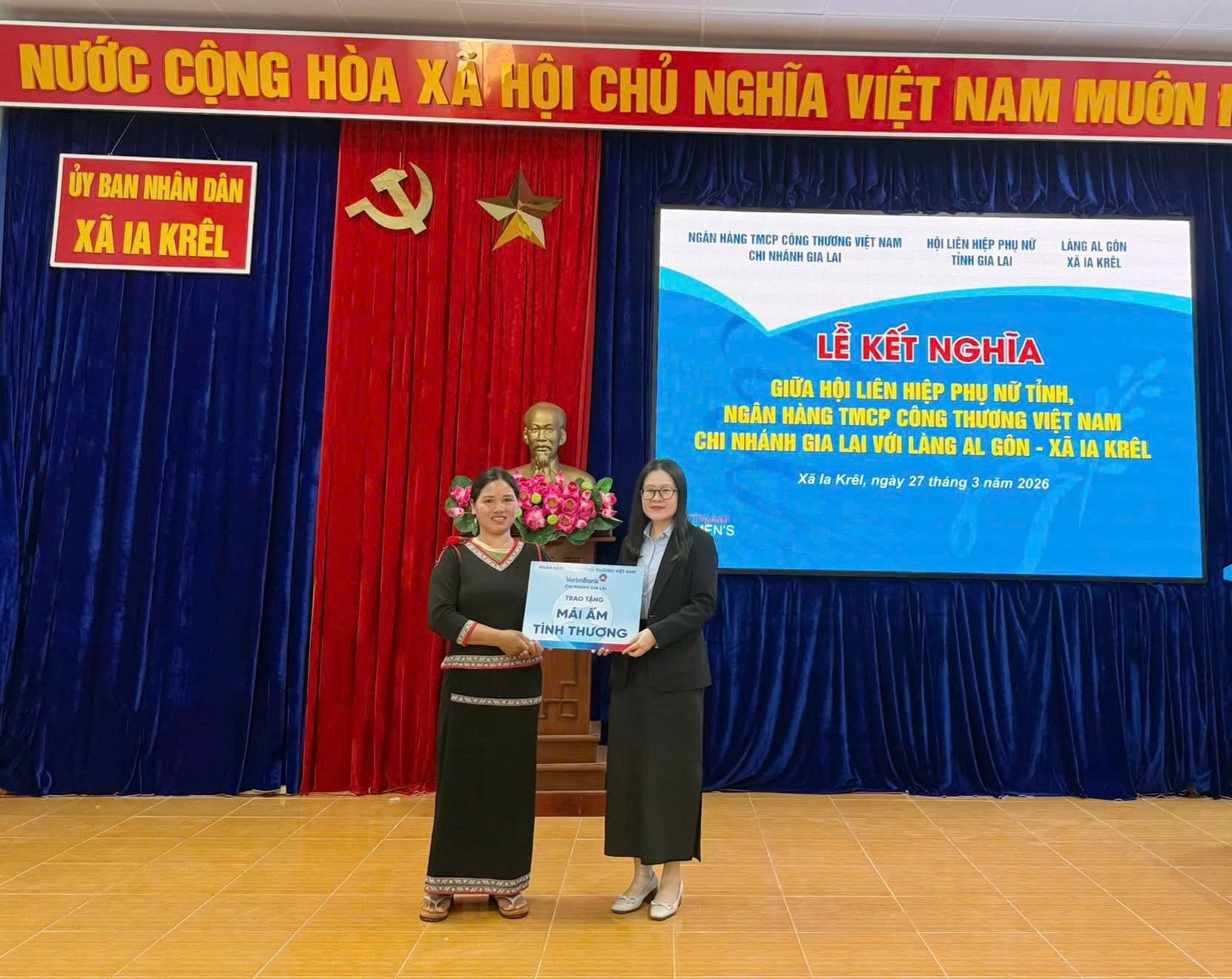  Từ nguồn hỗ trợ 60 triệu đồng xây dựng Mái ấm tình thương, gia đình chị có điều kiện ổn định chỗ ở, từng bước vươn lên.