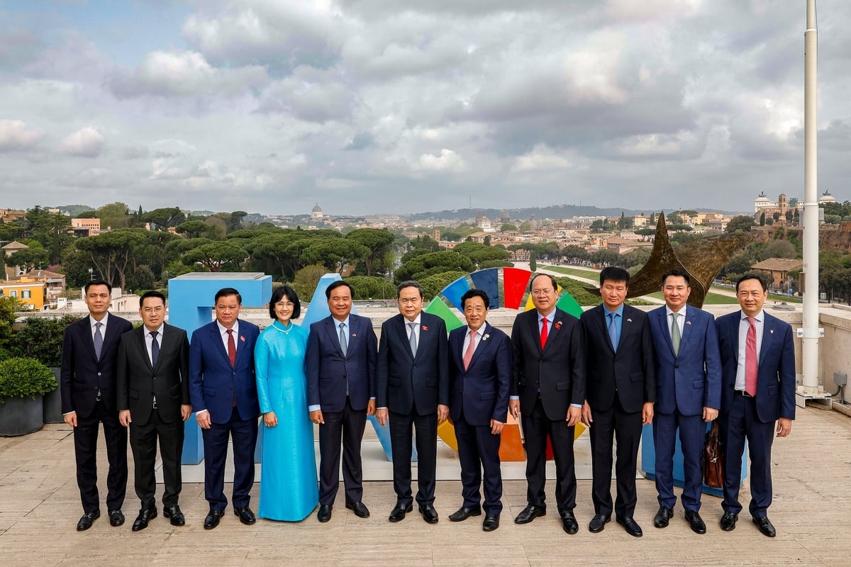 Đoàn công tác do Chủ tịch Quốc hội Trần Thanh Mẫn dẫn đầu tới thăm và làm việc tại trụ sở chính FAO. Ảnh: FAO.