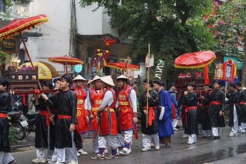 ha noi trang nghiem nghi le ruoc kieu truyen thong tai cum di tich vu thach
