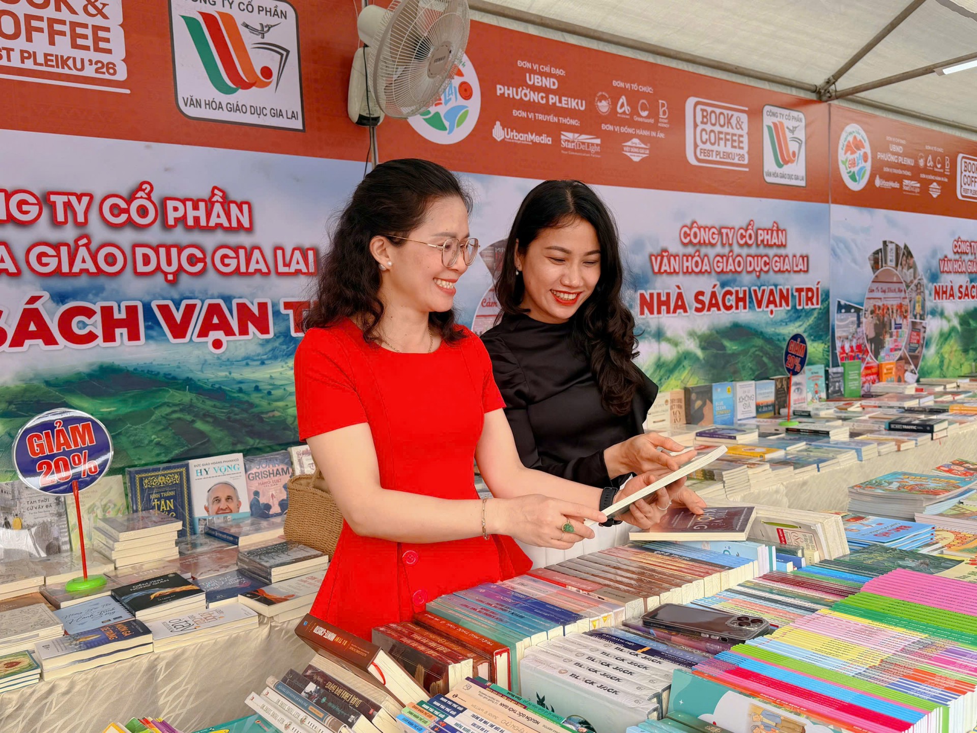 Ấn tượng Lễ hội cà phê và sách Pleiku 2026