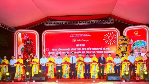 tu le hoi den hoi cho hanh trinh lan toa gia tri lang nghe ha noi