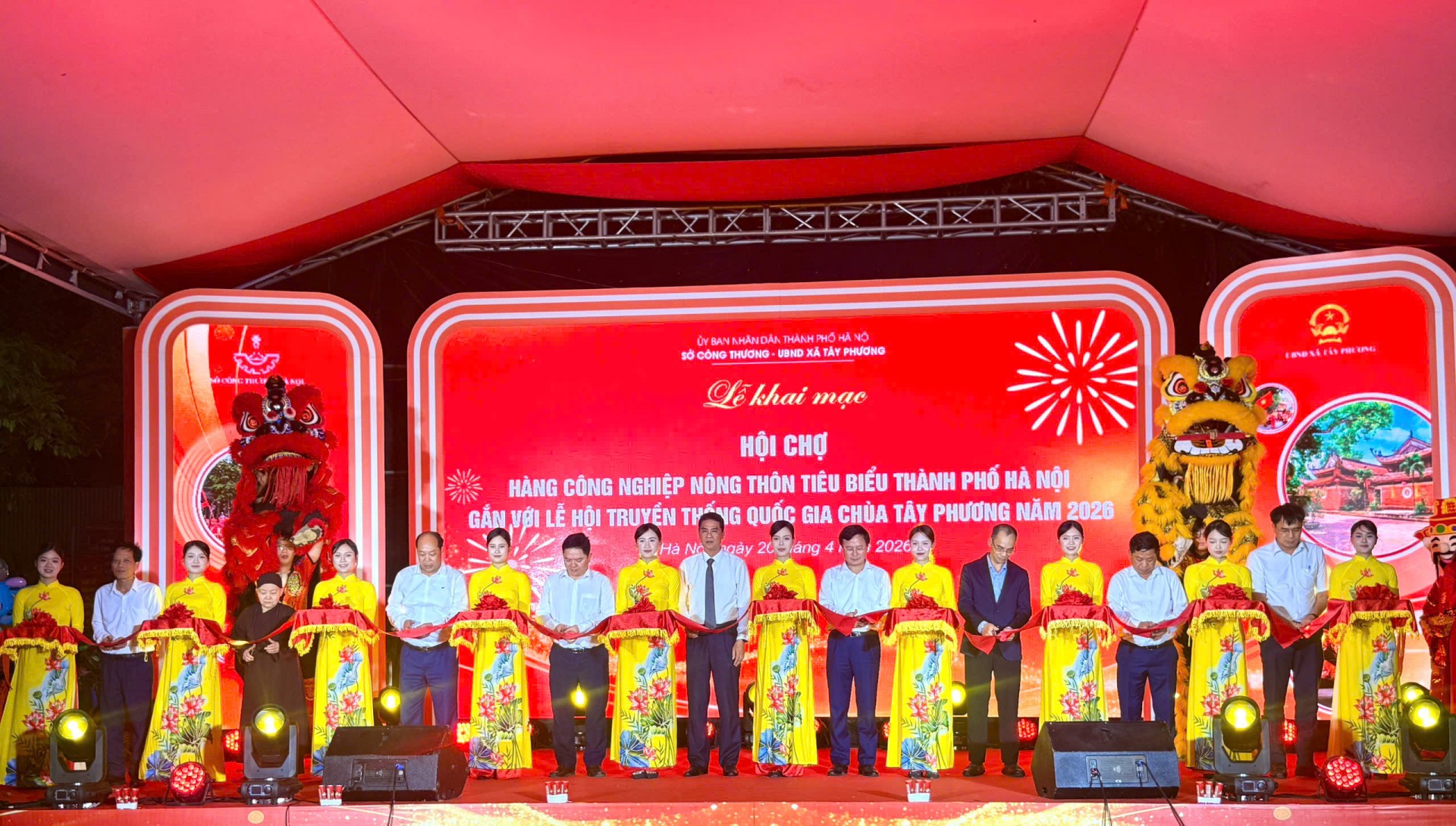 Từ lễ hội đến hội chợ: Hành trình lan tỏa giá trị làng nghề Hà Nội