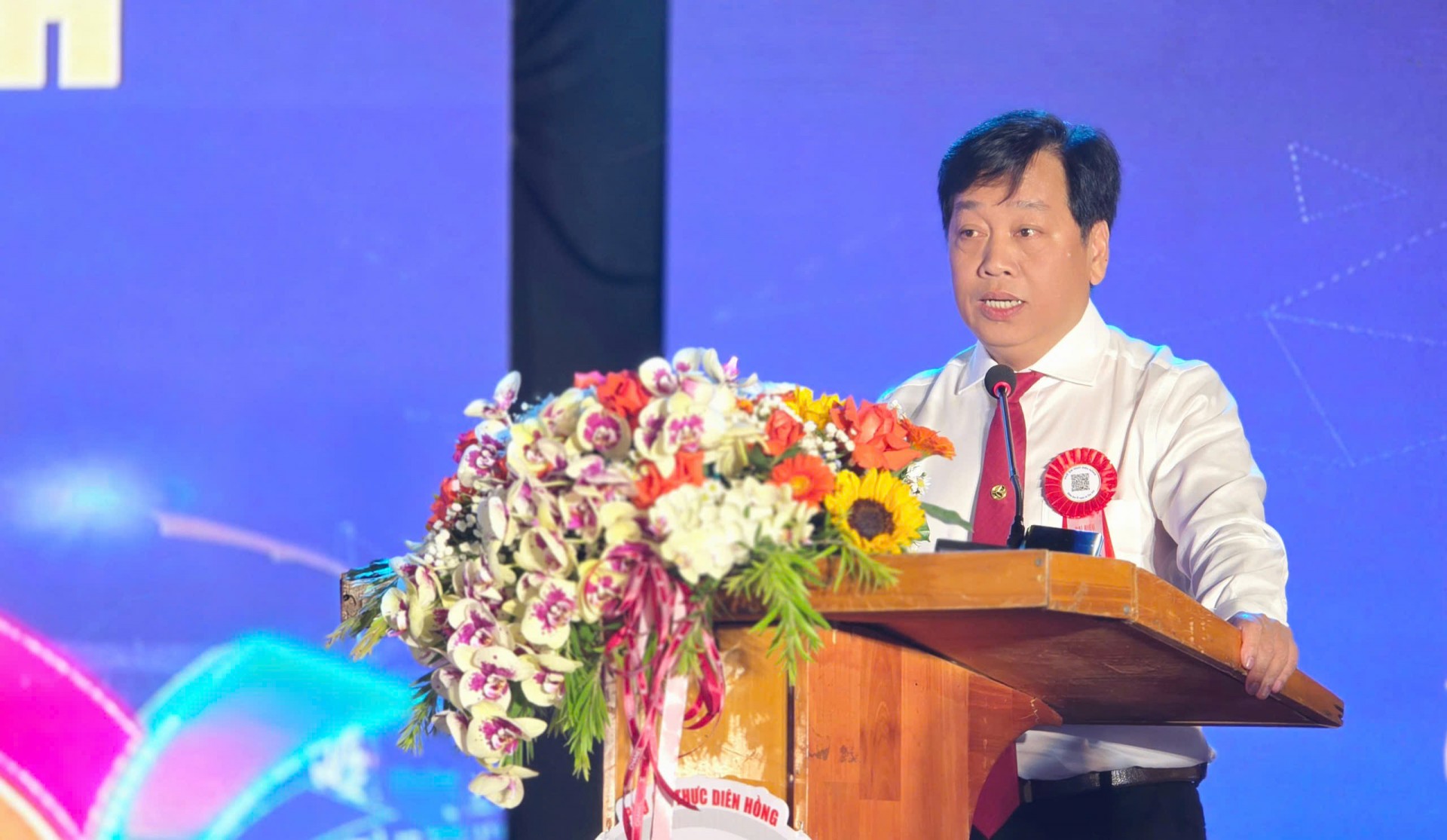 ông Nguyễn Tuấn Quang - Phó Bí thư Đảng ủy, Chủ tịch UBND phường Diên Hồng phát biểu khai mạc.