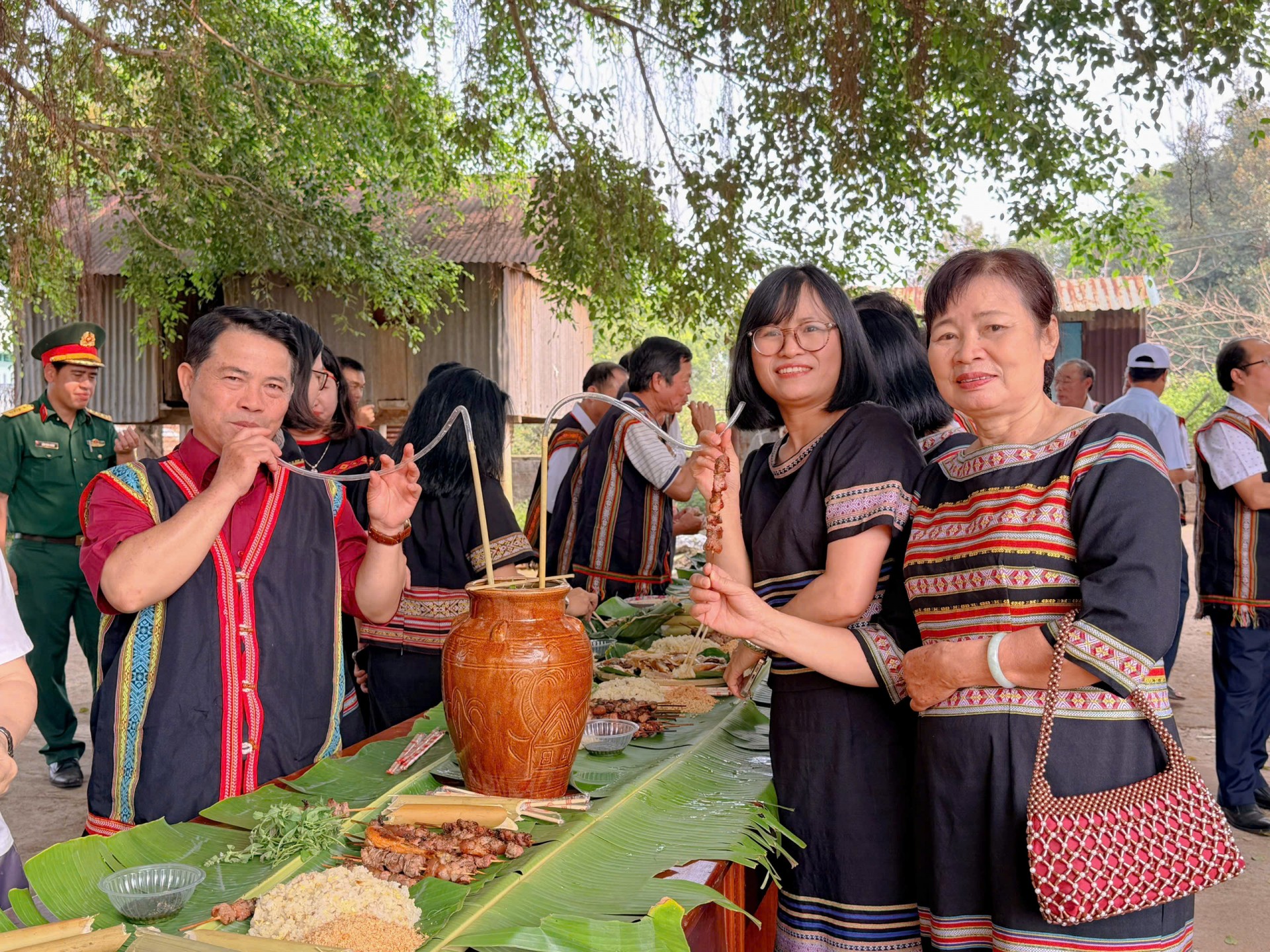 Gia Lai: Tái hiện sống động Lễ cưới hỏi truyền thống của người Jrai