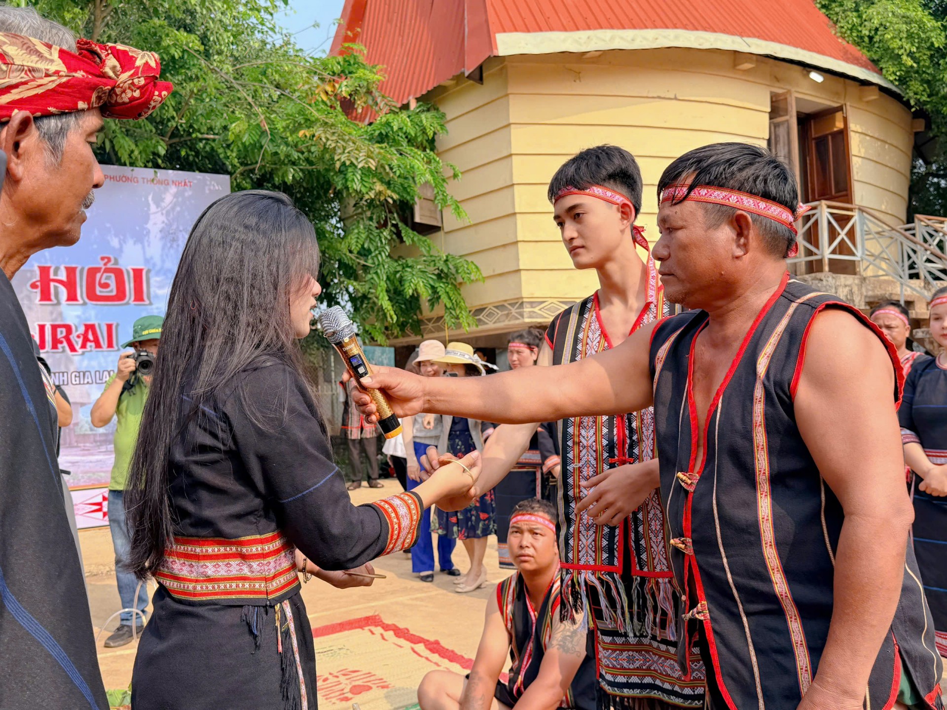 Gia Lai: Tái hiện sống động Lễ cưới hỏi truyền thống của người Jrai
