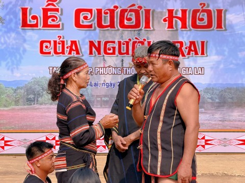 gia lai tai hien song dong le cuoi hoi truyen thong cua nguoi jrai
