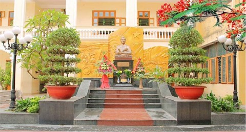 dong chi nguyen duc canh voi dang bo va phong trao cong nhan o hai phong nhung nam dau the ky xx